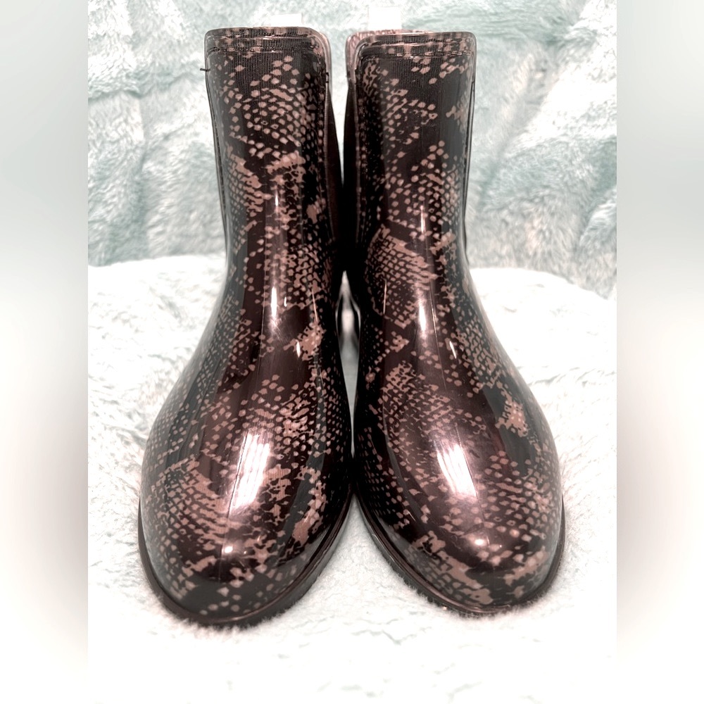 🌺INC International Raelynn Rain Boots🌸🌺 - Picture 10 of 14